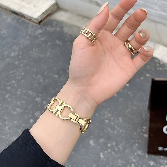 Apple Watch Band Adjustable Stylish Circle Silver Stainless Chain Band - Gold - Picture 4 of 4